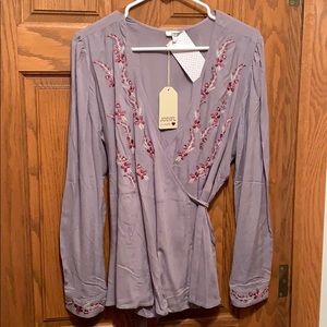 Medium, Jodifl crossover tie, embroidered top